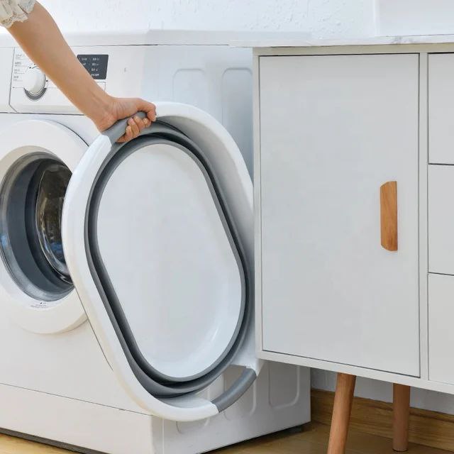 باسكت غسيل سيليكون بسعة تصل إلى 38 لتر، يتميز بتصميم قابل للطي لتوفير مساحة التخزين عند عدم الاستخدام. مزود بيد مريحة تسهل حمله ونقله، مما يجعله مثالياً للاستخدام اليومي في المنزل أو أثناء السفر