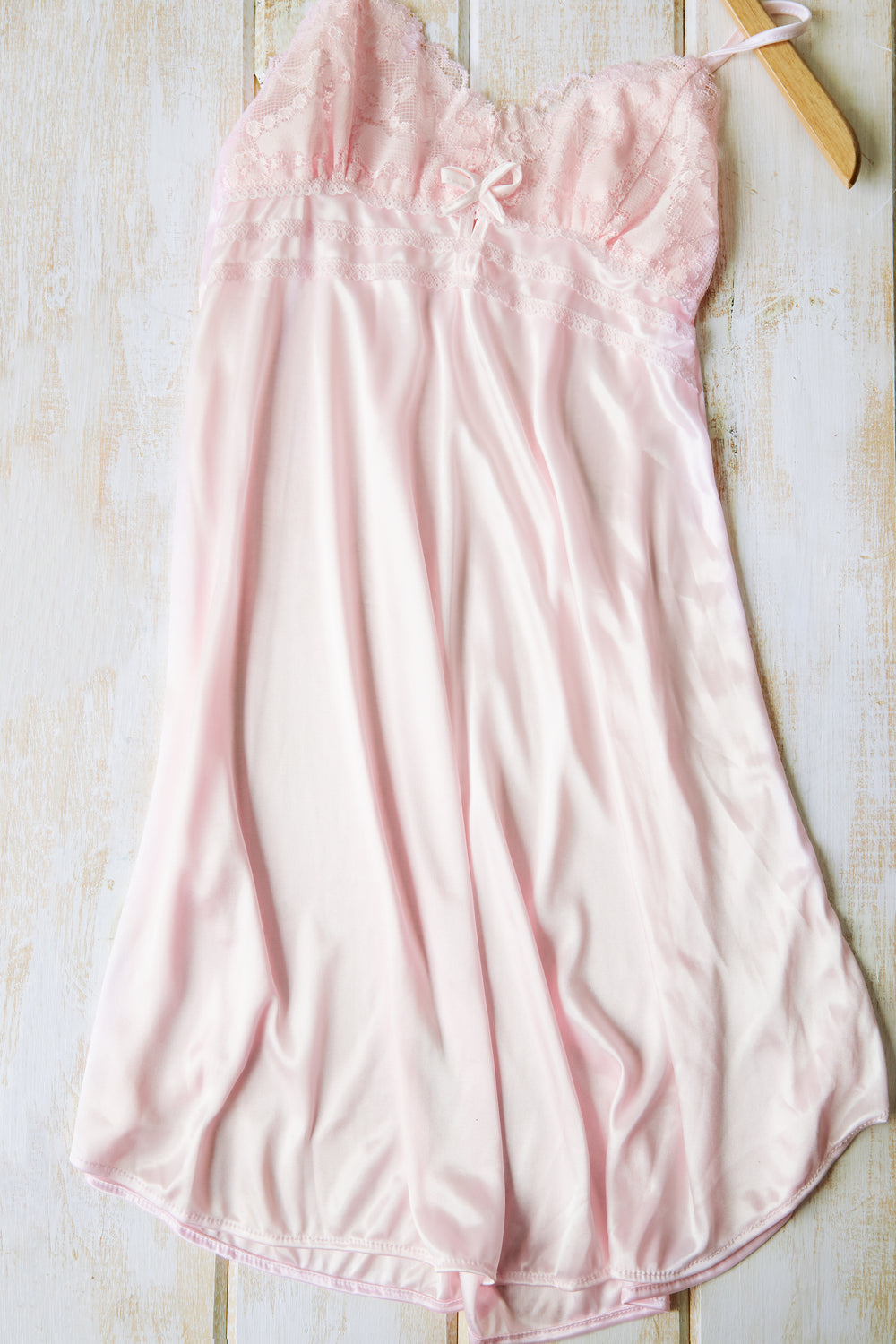 lingerie-in-pink